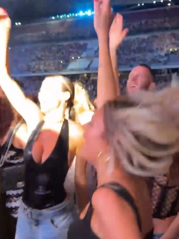 Her fans and followers were quick to praise her daring fashion choice, with many calling her “goddess”, “iconic” and “beyond gorgeous” in the comments section.