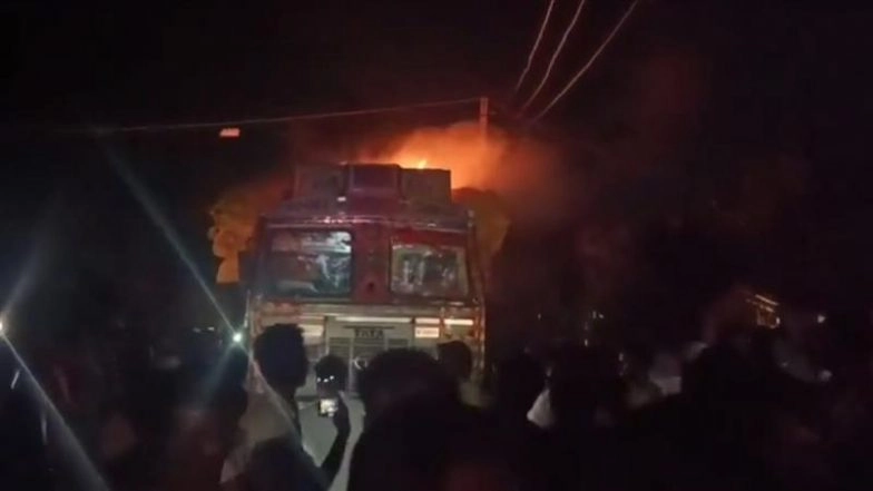 Ghaziabad: Meat-Laden Truck Allegedly Carrying Beef Seized by Hindu Groups on Pilkhuwa Road, Set on Fire Amid Protests (Watch Video)