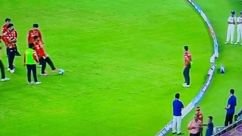 Punjab Kings Players Target Priyansh Arya's Back With Football During Rain Delay Ahead of PBKS vs MI IPL 2025 Qualifier 2 Match (See Pics)
