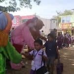 Royal Welcome! Royal School in Pudukkottai Welcomes Students With Drums, Music and Rabbit-Costumed Dolls As Schools Reopen in Tamil Nadu After Summer Vacation (Watch Video)