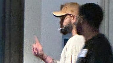 Virat Kohli Smoking Cigarette or Having Lollipop? Alleged Viral Blurry Picture of Star Indian Cricketer Leaves Fan Confused