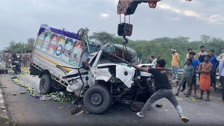 Four Killed,1 Injured in Road Accident at Shahdara Chungi Flyover in Agra