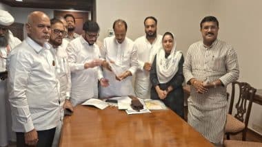 Mosque Loudspeaker Controversy in Mumbai: Muslim Leaders Meet Ajit Pawar, Says Police Removing Loudspeakers From Mosque After BJP Leader Kirit Somaiya’s Complaints