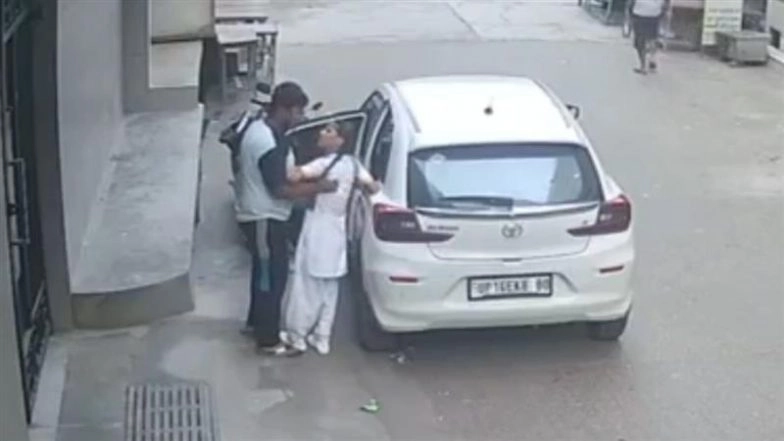 Kidnapping Caught on Camera in Noida: Minor Girl Abducted Outside Mother Teresa School in Sector 53, Accused Arrested After Video Goes Viral