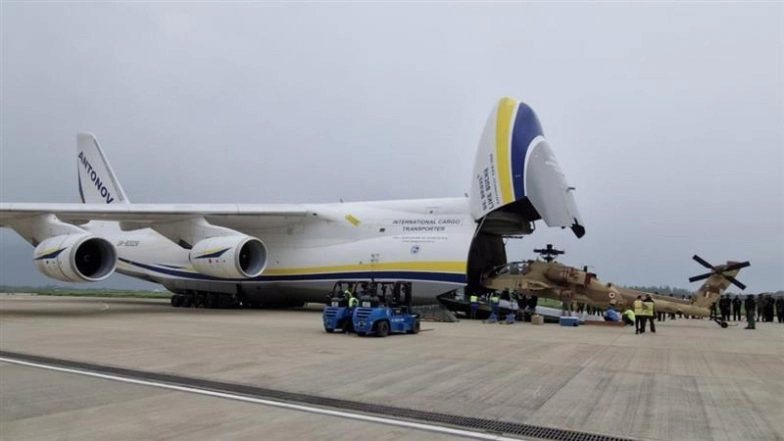 Indian Army Gets 1st Batch of Apache AH-64E Attack Helicopters After 15-Month Delay (See Pics)