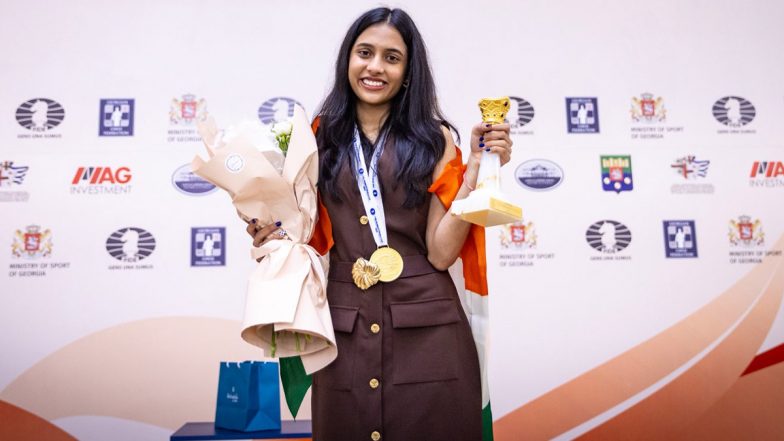 Nitin Gadkari Lauds Divya Deshmukh for Her Sensational Victory in FIDE Women’s World Cup 2025