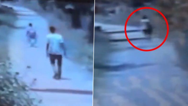 Gummdipoondi Horror: Girl ‘Sexually Assaulted’ While Returning From School in Tamil Nadu, Chilling Video Shows Accused Following Her