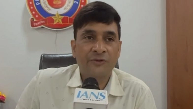 Drug Racket Busted in Bhopal: 2 Arrested After Police Recover Over 20 Sexual Assault Videos, MD Drugs and Illegal Firearm in Madhya Pradesh (Watch Video)