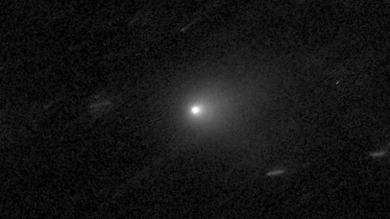 Alien Comet 3I/ATLAS Could Be Bigger Than Mount Everest: Scientists Make Chilling Revelation About Mysterious Interstellar Object’ Racing Through Our Solar System