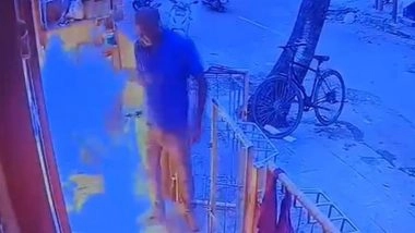 Bengaluru Horror: Man Sets Relatives’ House on Fire Over Unpaid INR 5 Lakh Wedding Loan in Viveknagar, FIR Registered After Video Goes Viral