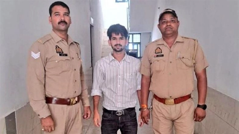 YouTuber Mohammad Aamir Arrested by Moradabad Police for Posting Obscene Content; ‘TRT’ Channel Under Scanner for Spreading Hate (Watch Video)