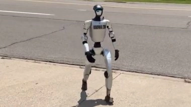 Zion the Humanoid Robot Casually Walks Down Detroit Street, Shakes Hands With Pedestrians (Watch Videos)
