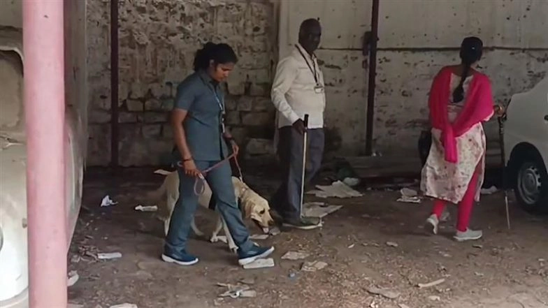 Coimbatore Bomb Threat: District Collectorate Receives Bomb Threat Letter, Security Sweeps Underway (Watch Video)