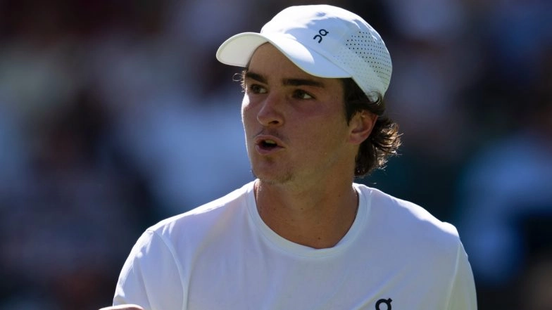 Wimbledon 2025: Joao Fonseca Cruises Past Jacob Fearnley in First Round; Injured Stefanos Tsitsipas Retires Against Valentin Royer With Back Injury