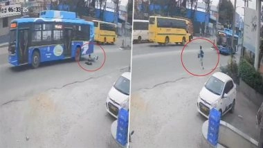 Accident Caught on Camera in Bengaluru: Student Critically Injured After Being Hit by BMTC Bus While Rushing to Catch School Van in Jigani; Disturbing Video Surfaces