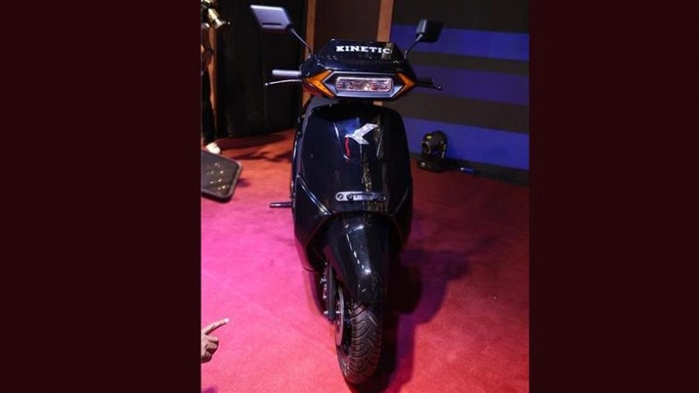 Kinetic DX Electric Scooter Launched in India With Iconic 1980s Design; Check Price, Range and Other Specifications and Features