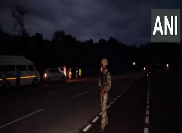 India News | Security Tightened Along Jammu-Srinagar Highway as Amarnath Yatra Begins