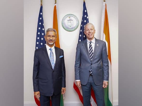 World News | EAM Jaishankar, US Energy Secretary Wright Discuss Opportunities for Deeper Energy Partnership