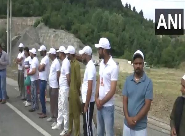 India News | J-K: Elated Locals Welcome Pilgrims Weeks After Pahalgam Terror Attack