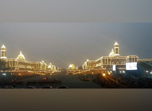 India News | Defence Acquisition Council Clears 10 Proposals Worth Rs 1.05 Lakh Crore for Tri-services