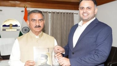 India News | Gokul Butail Presents Autographed Photograph of Netaji Subhash Chandra Bose to Himachal Pradesh CM