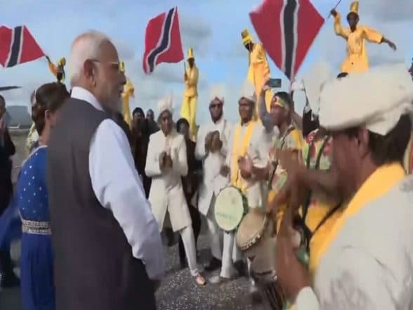 World News | PM Modi Receives Ceremonial Welcome in Trinidad and Tobago, Interacts with Diaspora