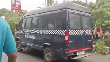 India News | Bengal Police Reconstruct Kolkata Gangrape Crime Scene, Bring in Arrested Accused