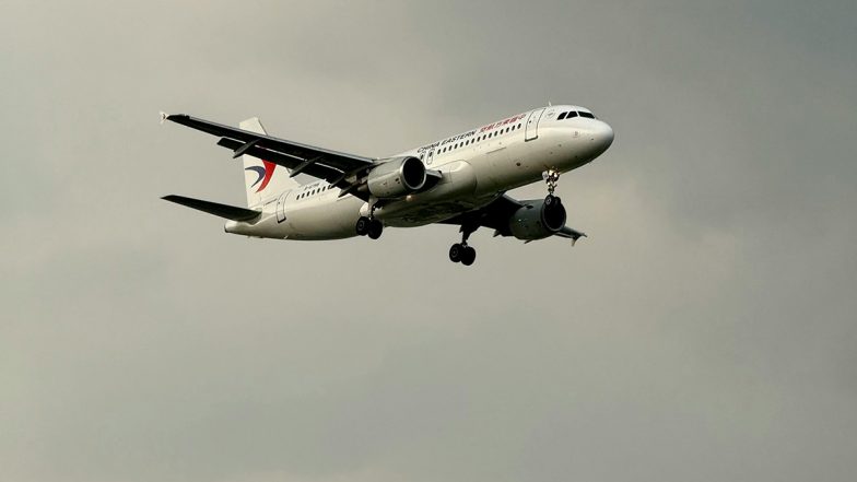 World News | Iran Reopens Airspace to Domestic, International Flights