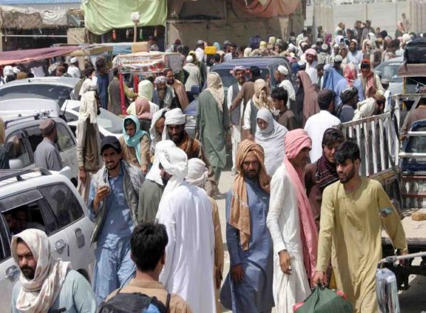 World News | Mass Deportations from Iran Leave Afghan Migrants Stranded in Extreme Conditions at Islam Qala Border