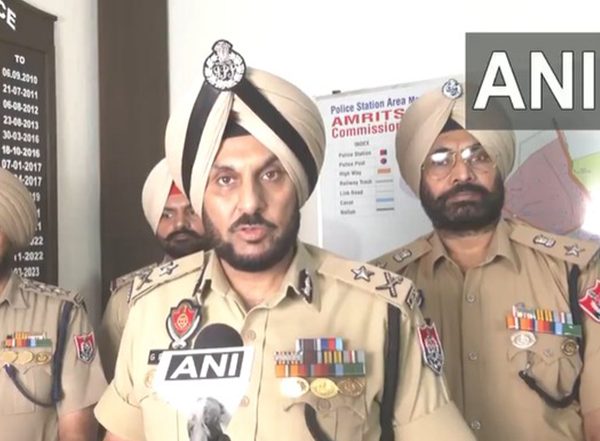 India News | Amritsar Police Busts Arms-narco Module Run by Pakistani and Malaysian Handlers, 9 Arrested in Two Cases