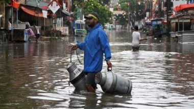 World News | Karachi Experiences Showers, Other Provinces in Pak to Get Heavy Rain