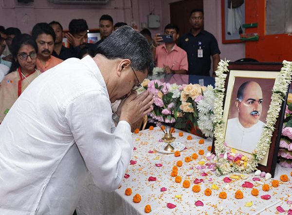 India News | Tripura CM Manik Saha Pays Tribute to Syama Prasad Mookerjee on His 125th Birth Anniversary