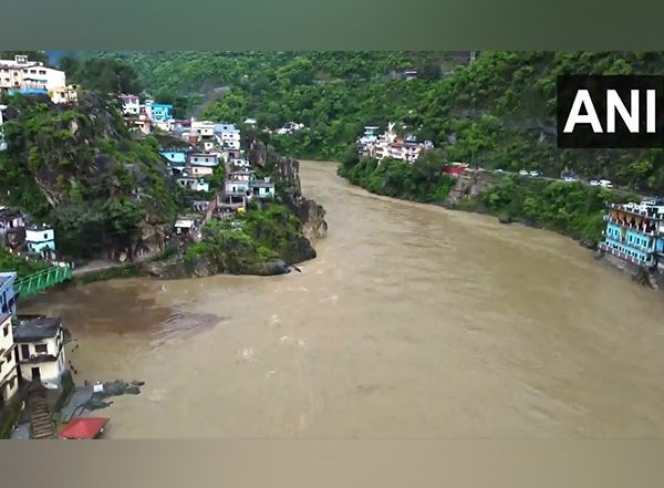 India News | Heavy Rainfall in Several Parts of Uttarakhand Triggers Water Flow in Alaknanda River