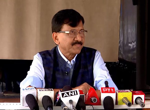 India News | Shiv Sena (UBT) MP Sanjay Raut Slams BJP Minister Ashish Shelar for Comparing Hindi-Marathi Row to Pahalgam Attack