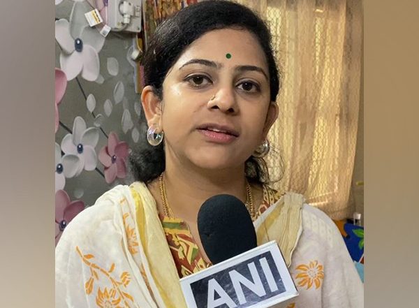 India News | BJP National Council Member Sadineni Yamini Sharma Criticises Congress Party for Using Rahul Gandhi's Image on Sanitary Pads