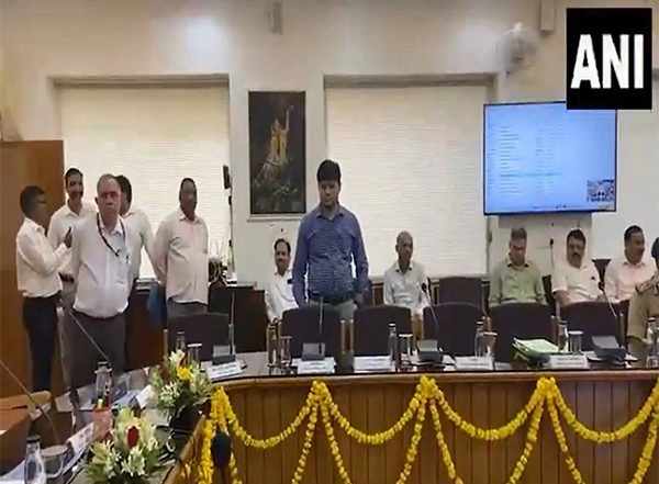 India News |  UP: QR Code Feedback System Launched for Kanwar Yatra in Interstate Meeting