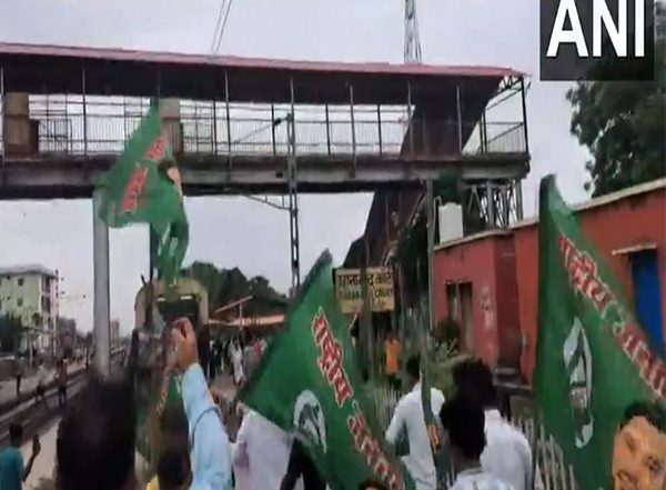 India News | Public Transport Disrupted Across the Country Amid Bharat Bandh Protests