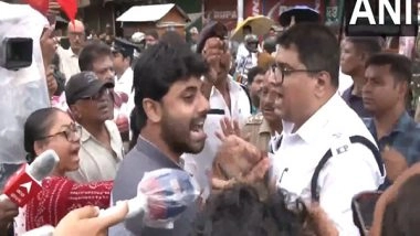 India News | Verbal Spat Erupts Between Police and Left Parties' Members During 'Bharat Bandh' Protests in Kolkata