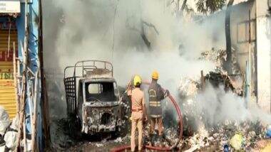 India News | Tamil Nadu: Fire Breaks out at Paper Godown in Madurai, 20 Firefighters Douse Flames