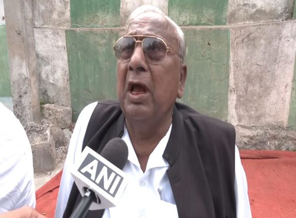India News | Telangana: V Hanumanth Rao Stages Dharna Seeking Land for Sports Facilities
