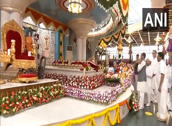 India News | Union Minster Shivraj Singh Chauhan Offered Prayers at Sathya Sai Baba Temple in Andhra on Pradesh on Guru Purnima.