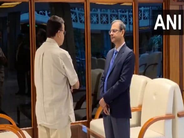 Business News | RBI Governor Sanjay Malhotra Briefs Parliamentary Panel on Indian Economy