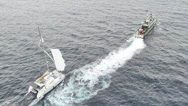 India News | ICG Ship Rajveer Rescues US Sailing Vessel with 2 Crew Members Stranded at South-east of Indira Point