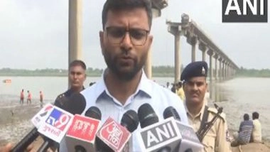 India News | Gujarat: Death Toll in Gambhira Bridge Collapse Rises to 18, Two Still Missing