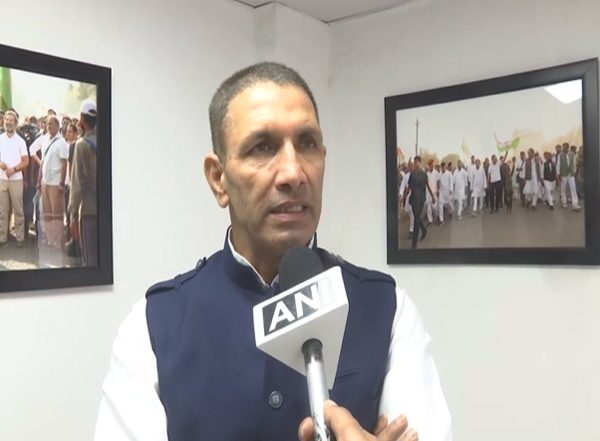 India News | MP Congress Chief Jitu Patwari Raises Serious Allegations in Ashoknagar Case Claiming Victim Along with Family Missing
