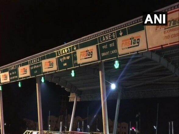 Business News | NHAI Strengthens Process for Reporting 'Loose FASTag' to Ensure Smooth Tolling Operations