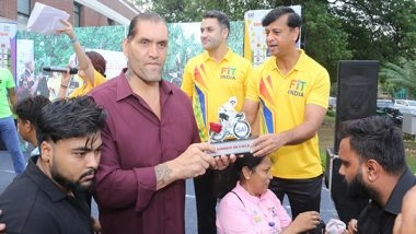 Sports News | Mandaviya Leads 'Fit India Sundays' on Cycle in Gujarat's Gandhinagar; The Great Khali Graces 31st Edition of Event in Delhi