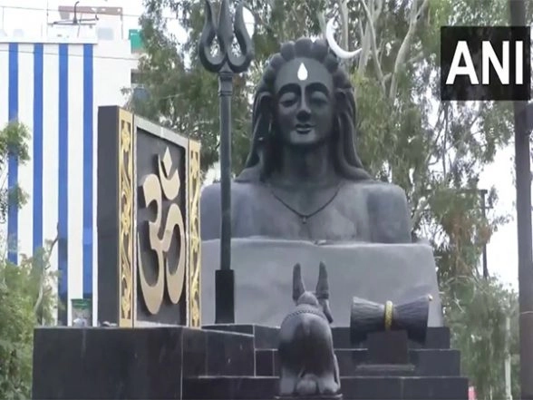 LatestLY - Politics - News Image