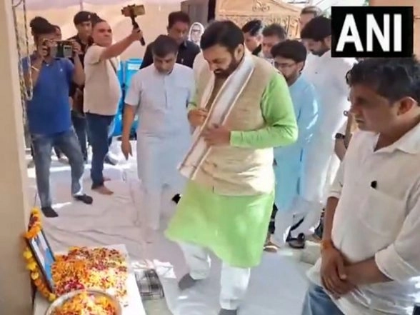 LatestLY - Business - News Image