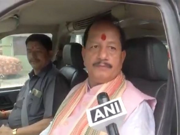 LatestLY - Politics - News Image